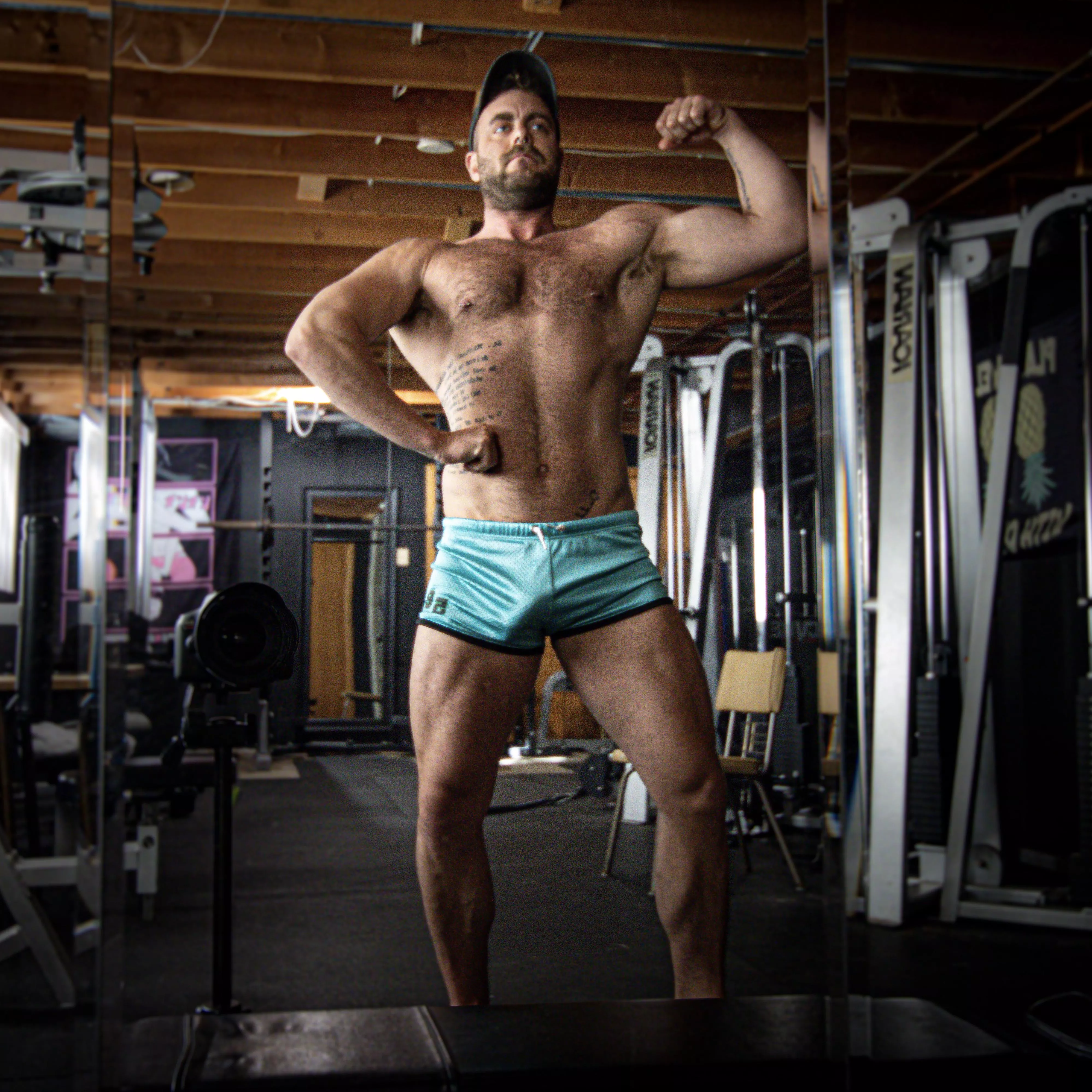 Practicing posing on my day off from the gym! [M] posted by just_a_macho_man