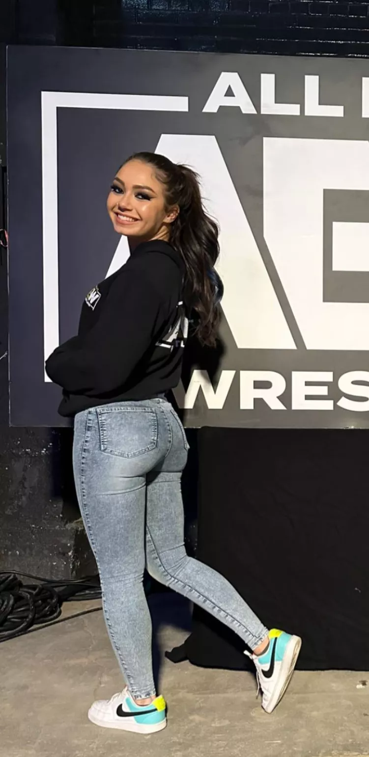 Skye Blue posted by kingOVhell88