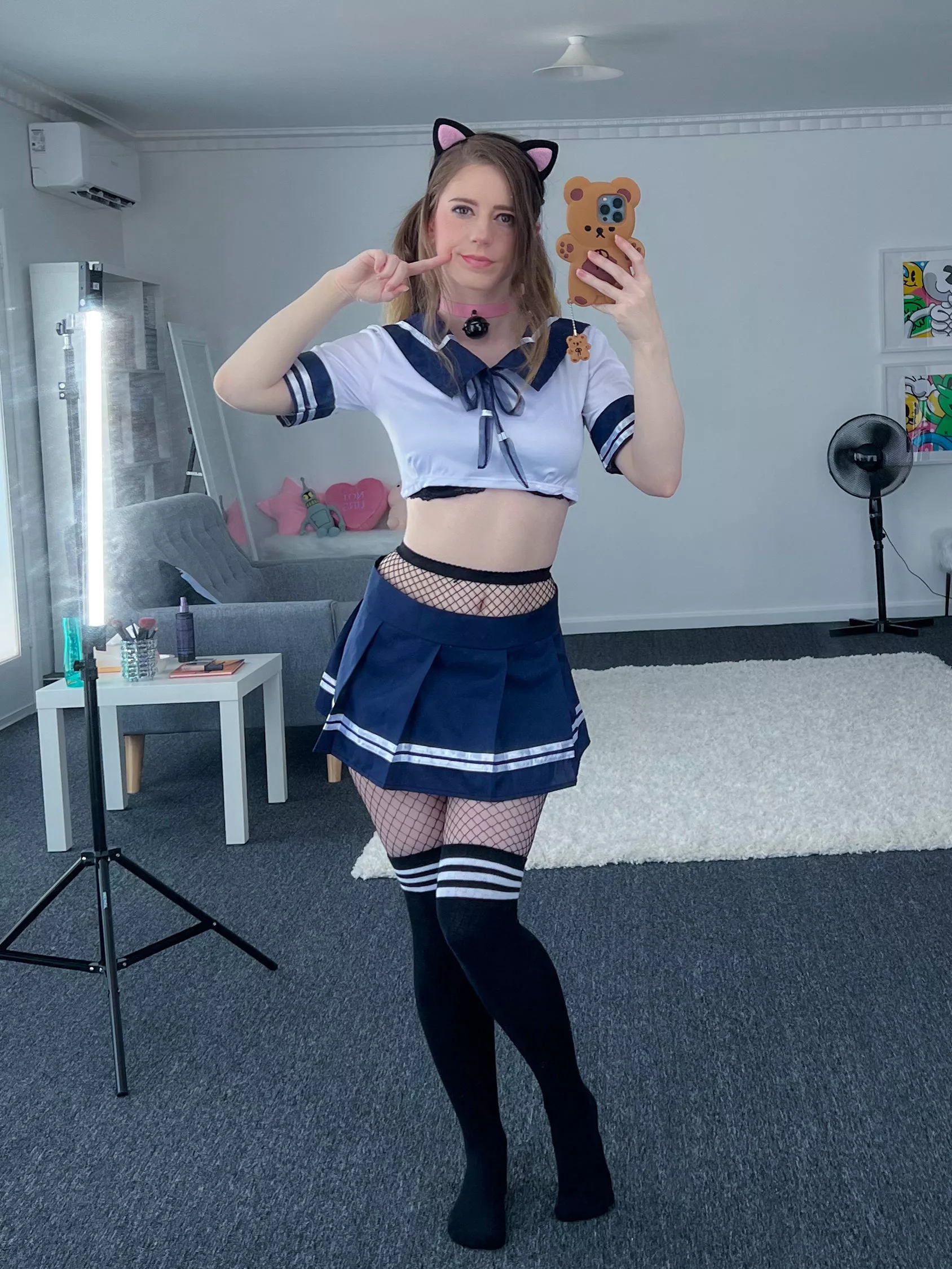 someone pls order me an uber.. i'm begging you!! i can't be late for school again or ill get expelled 😣☠ posted by ellieraelol