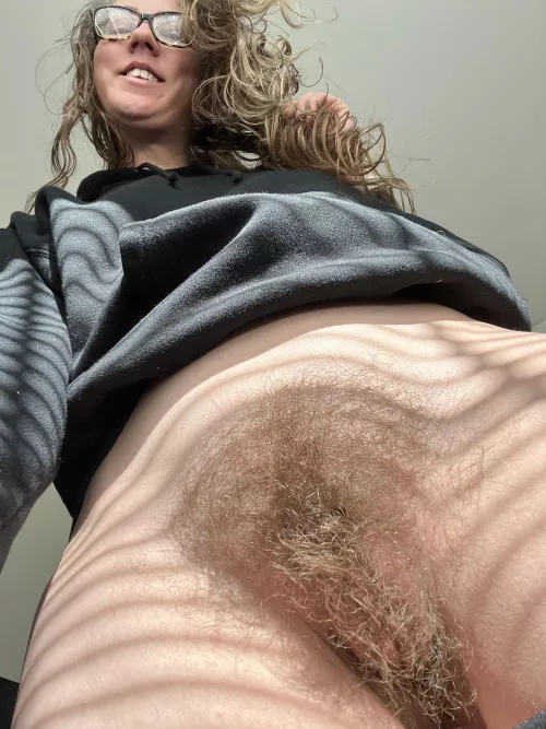 The lighting was so lovely I had to take a quick pic before anyone walked by by MissJuicyLucyX