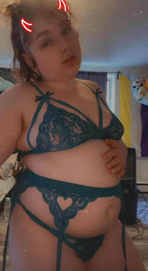 This set really shows of all my fat💕💕 by Growinboi