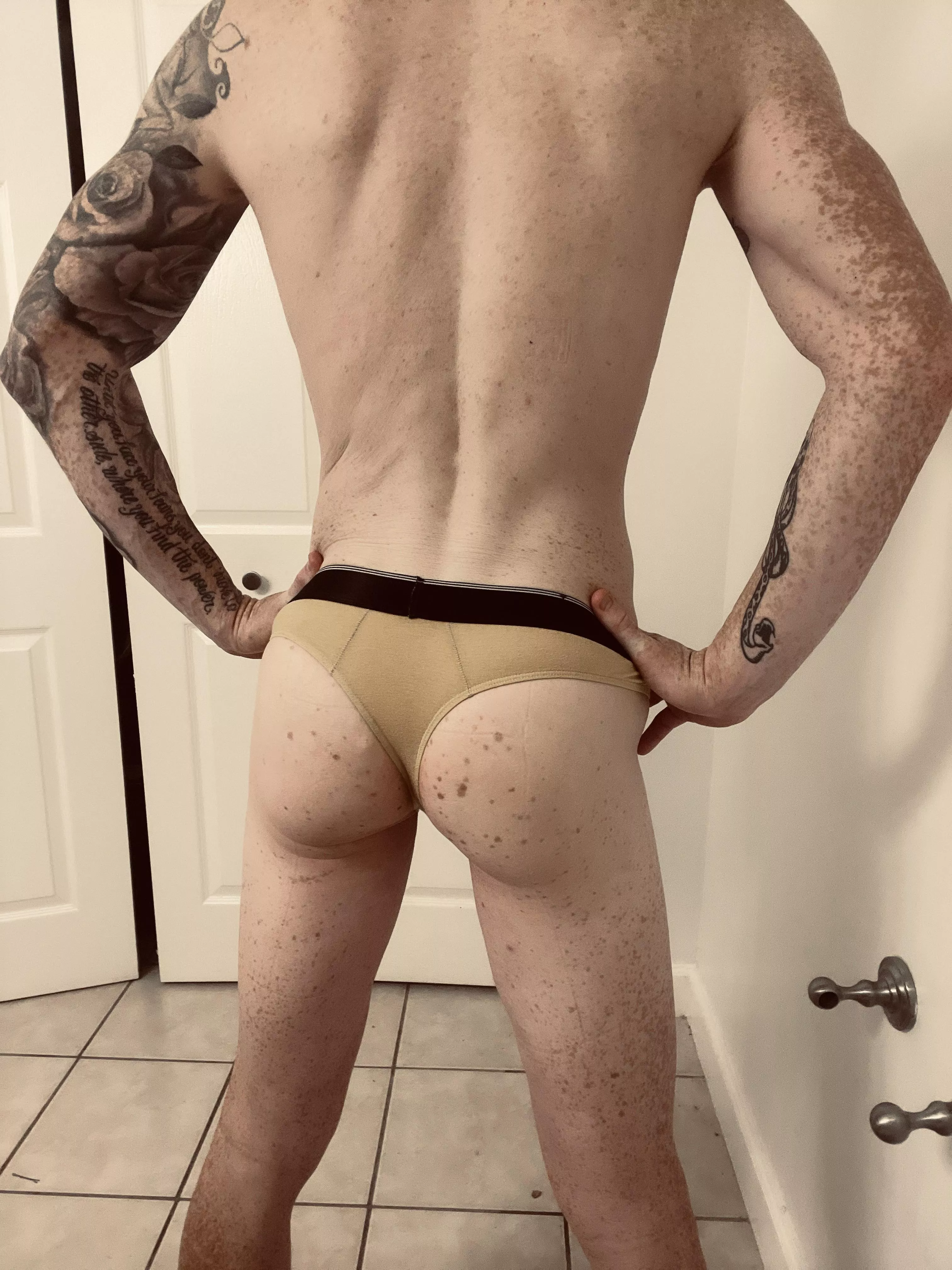 Thongs are so comfortable posted by Tastytaylorhub