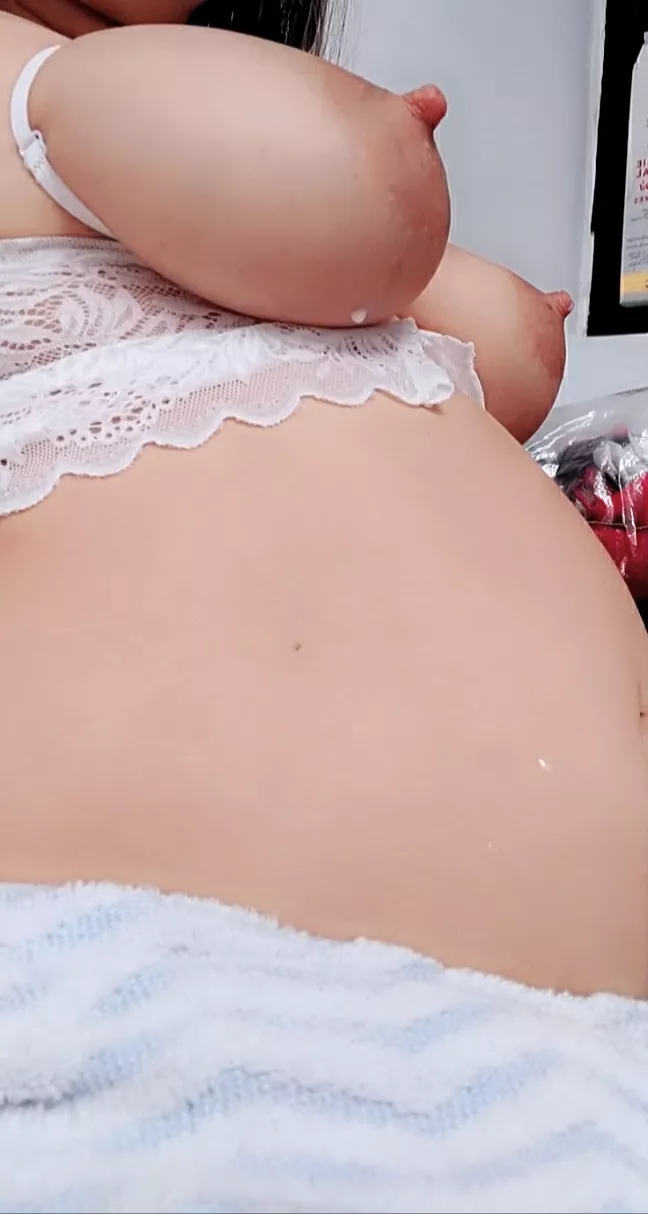 Today I milk cocks with a lot of milk posted by Delicious-Jury5873