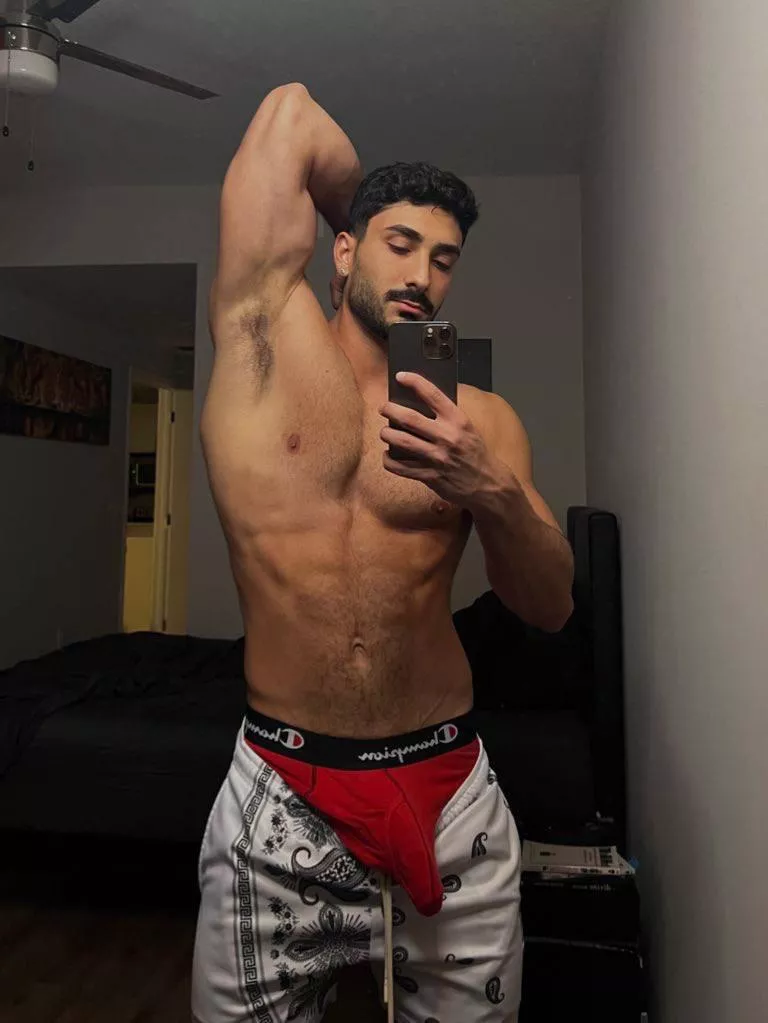 u hungry? 😛 posted by EthanShreds