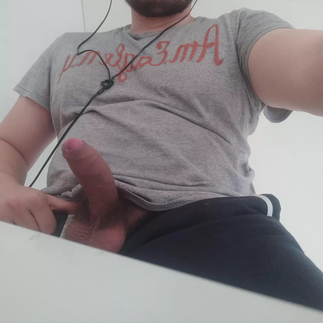 Working from home went wild 🤤 by domtop995