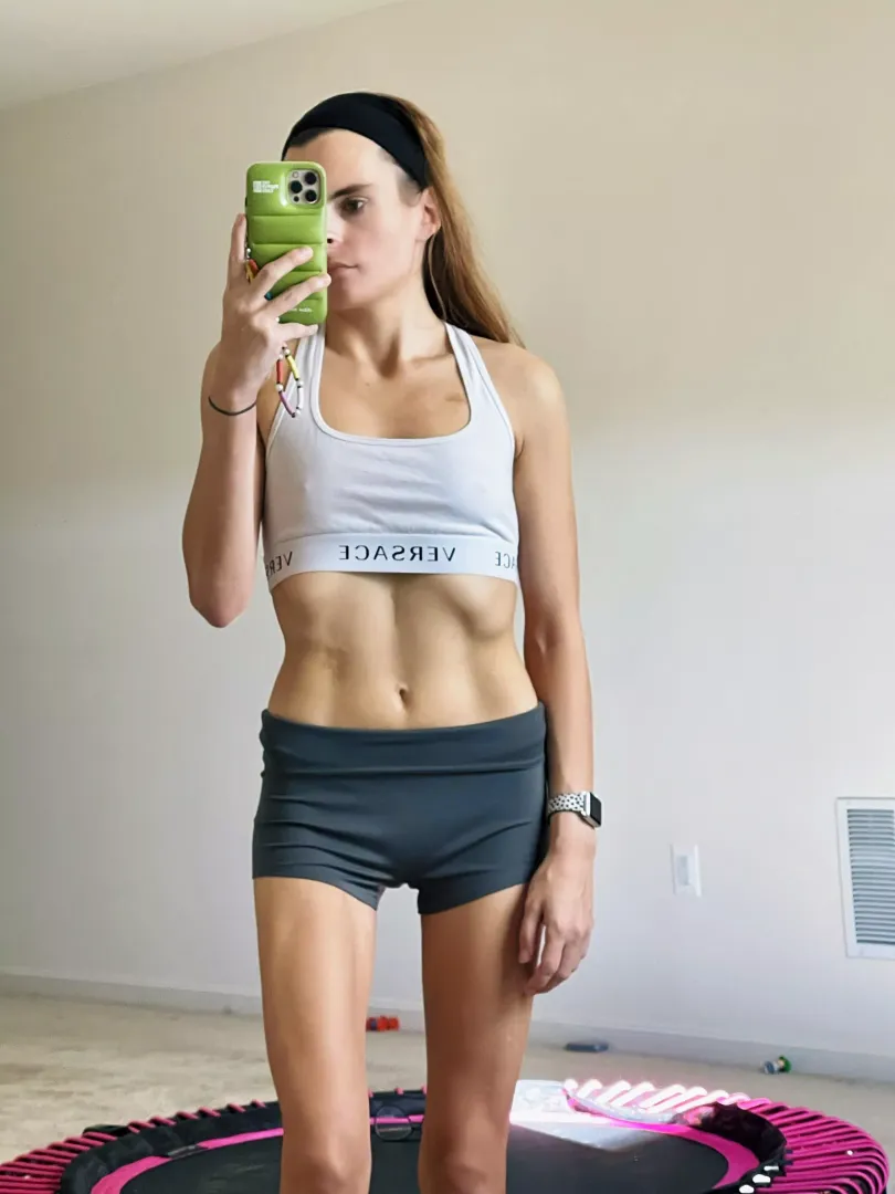 Workout gap selfie l by Midnight_jill