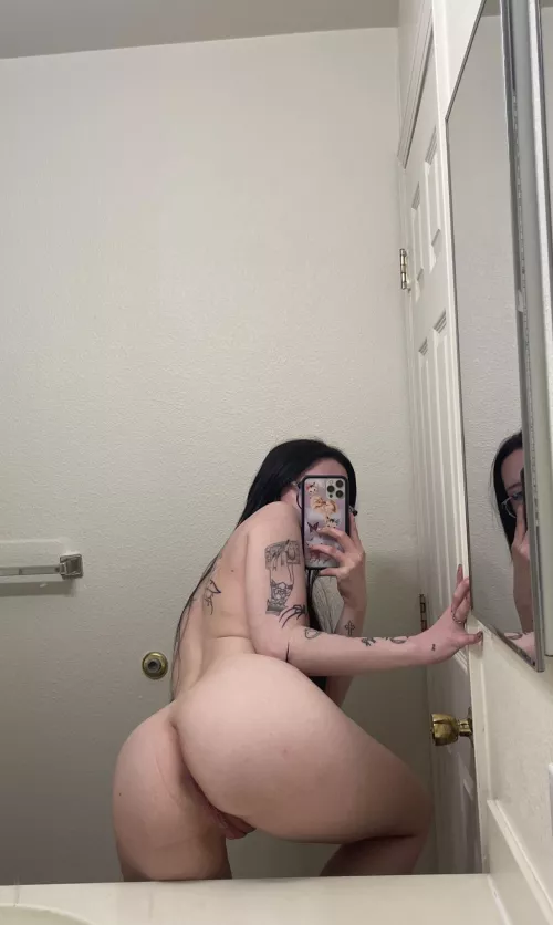 would u let me jiggle this ass on your cock? by Link-Administrative