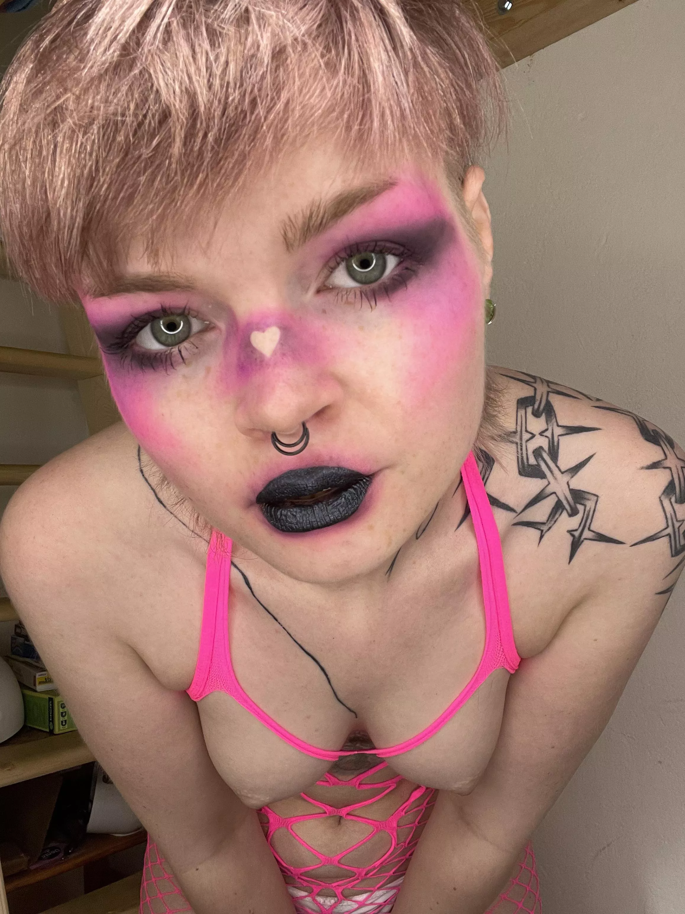 you seemed to like my makeup, so here is a closer look. no worries, I still show my boobs posted by AliceEden_