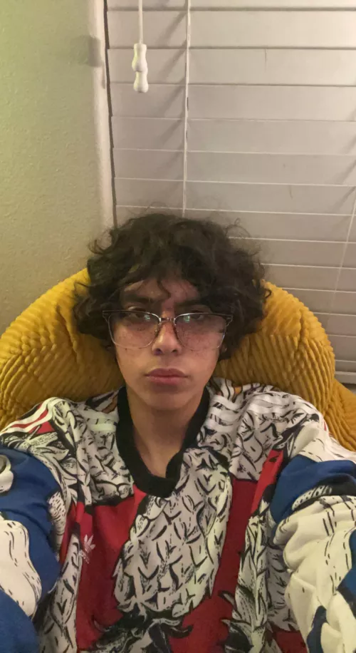 18, massive cocks add me @oliverc1522 by micah_esp