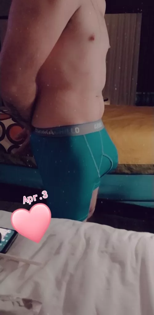 34/M/East Tennessee dad Bod bulge Be Honest by CertifiedBWC