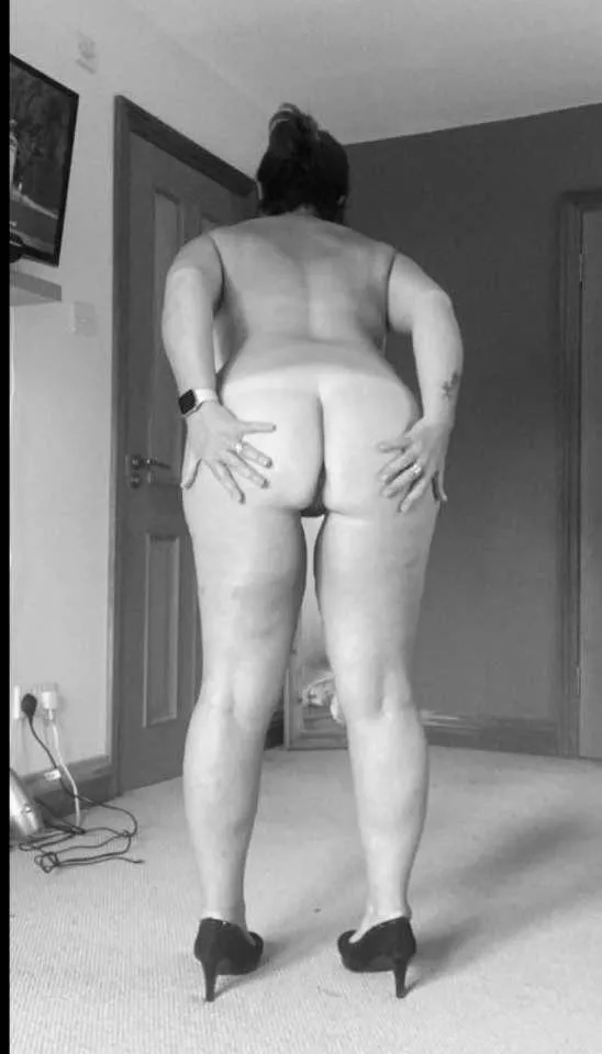 36 mum of 3 posted by kinkycouple005