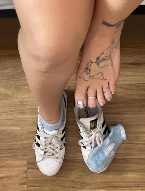 Come taste my hot feet! Walked in these shoes all day, they’re still hot inside 🥵 by Tattoo_Goddess420