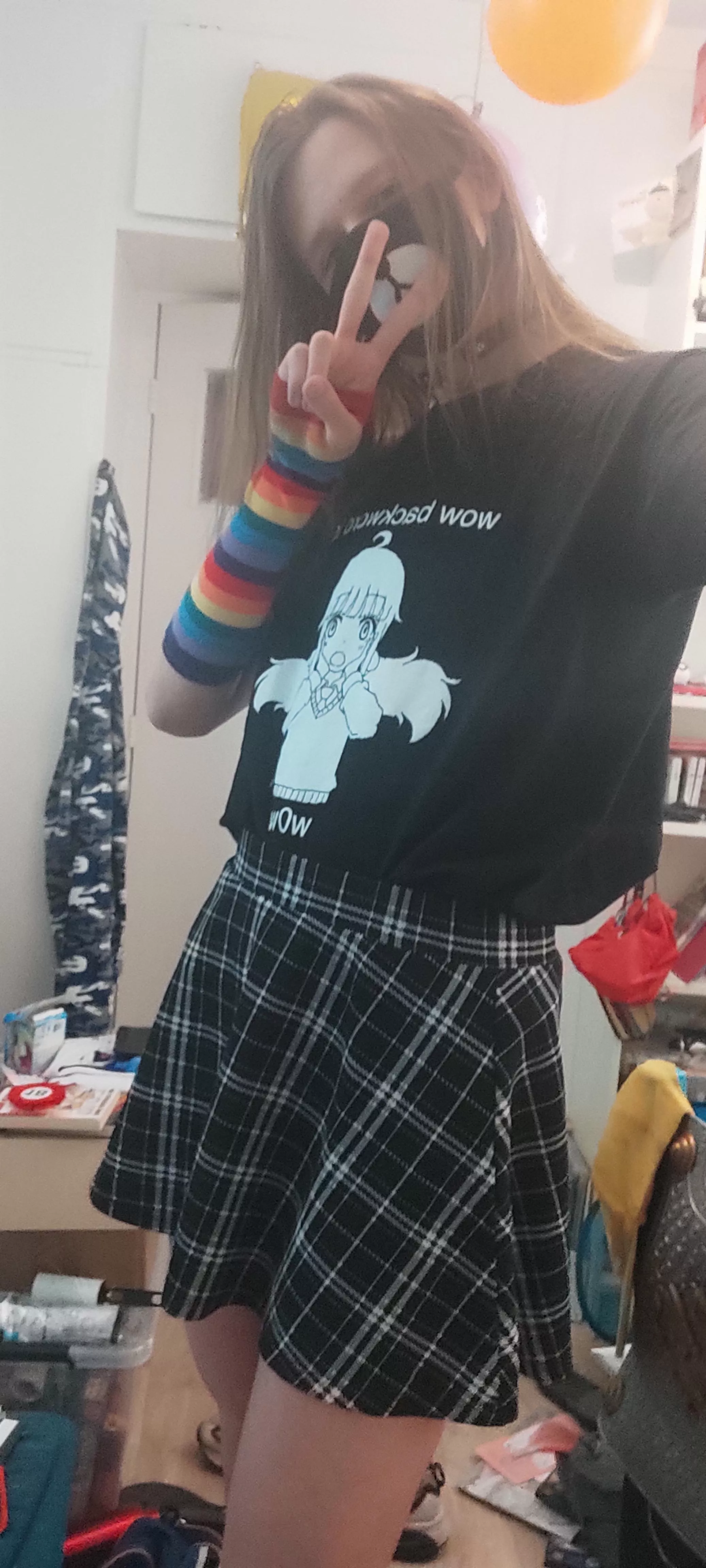 Excuse the messy room! >w< posted by foorpyxof