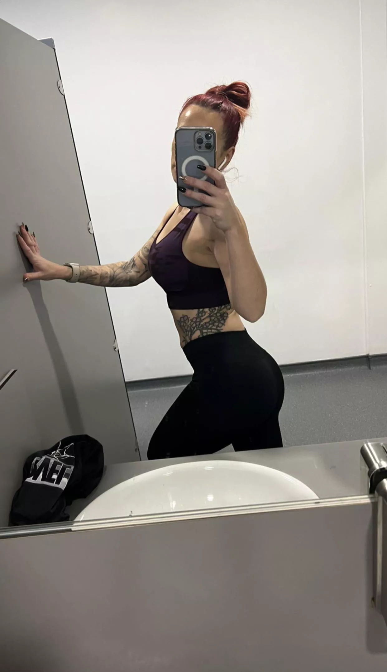 [F] Cheeky mirror selfie… Now anyone wana join me for some post workout fun? posted by K1nkyInkedCouple