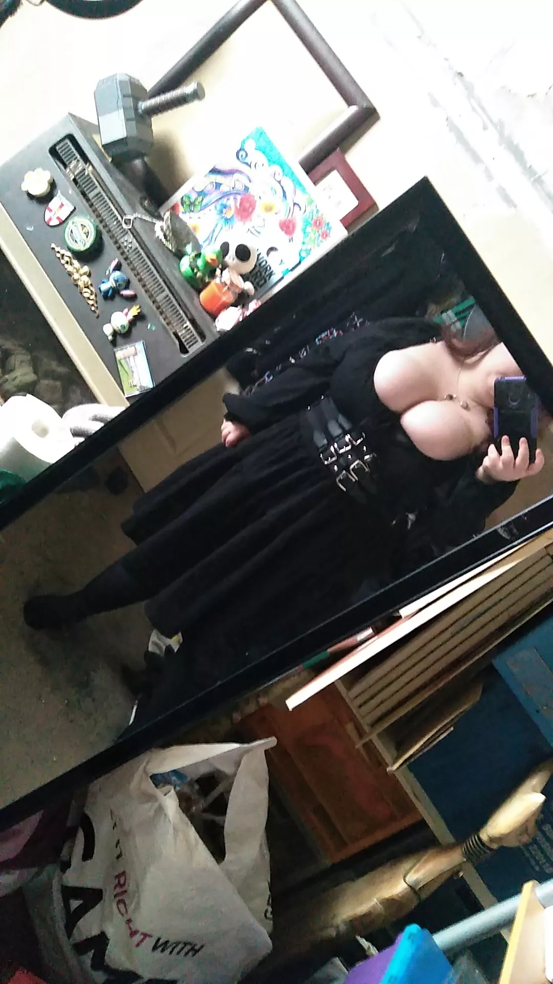 feeling myself in this dress posted by Hollow_Insanity