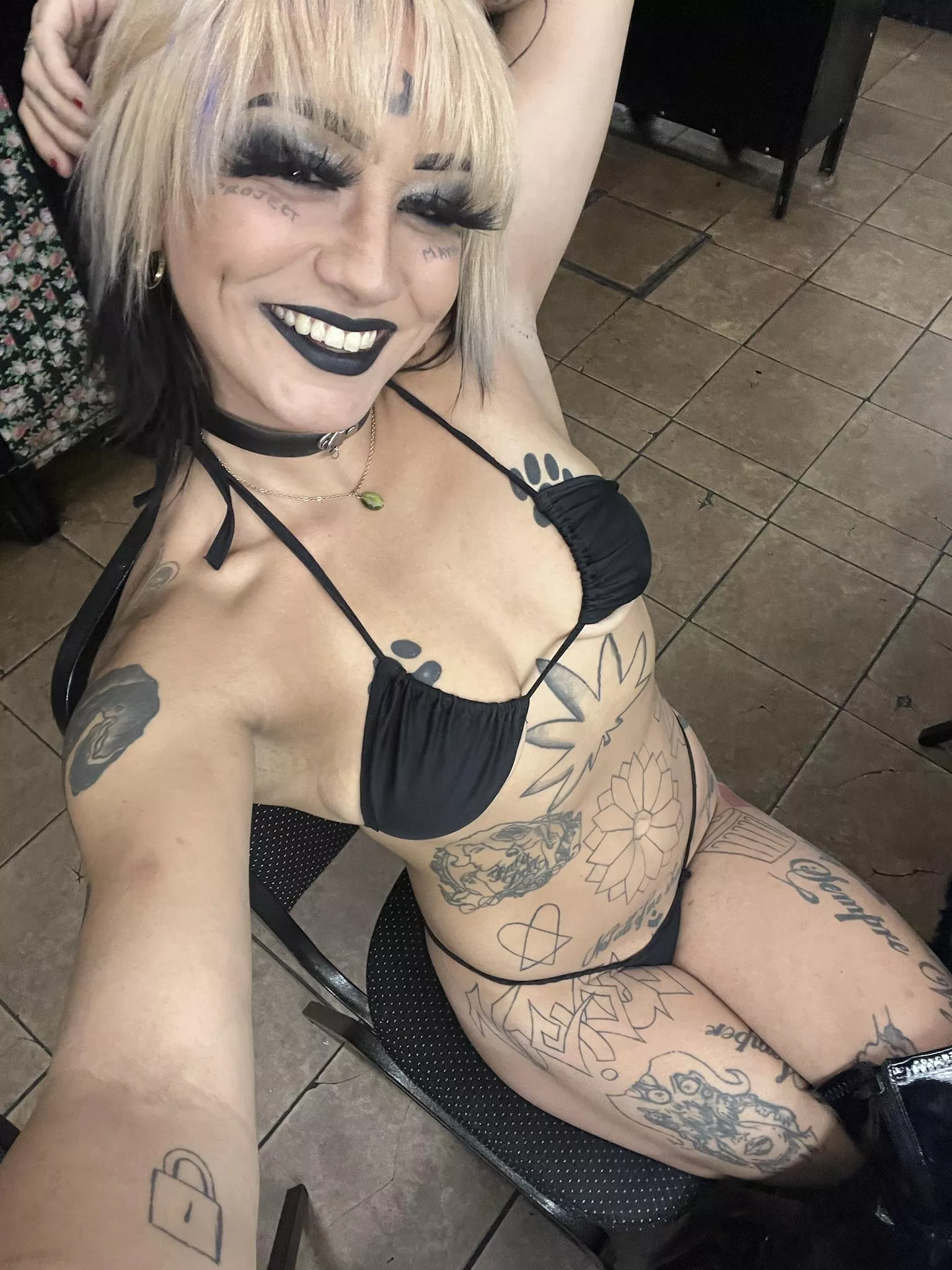 Glamtastic! posted by missmayhem666