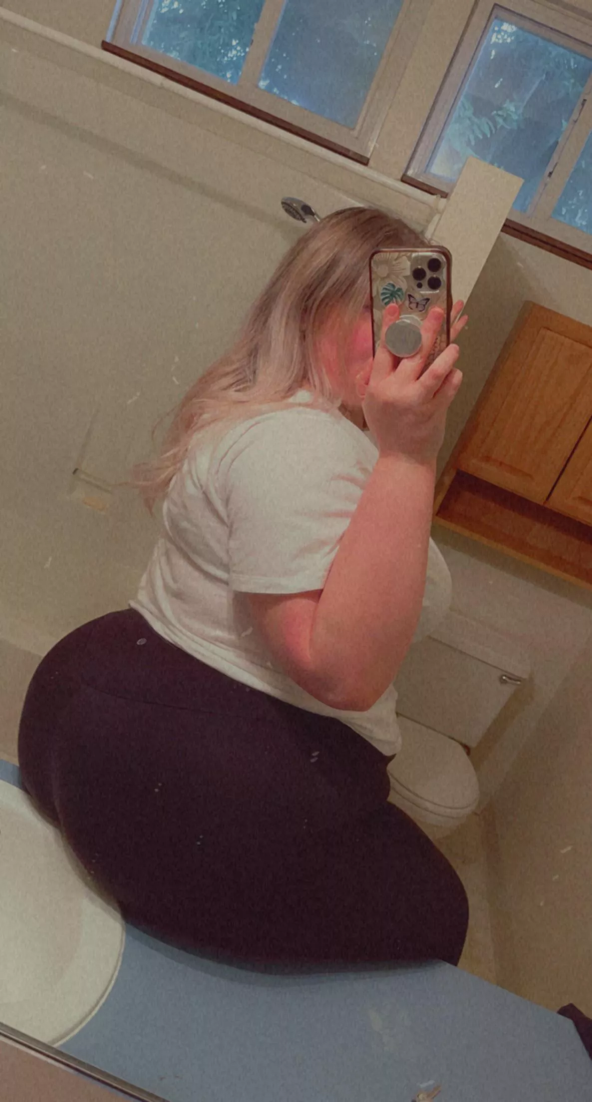 happy Friday 🥰 posted by bbwalexa333