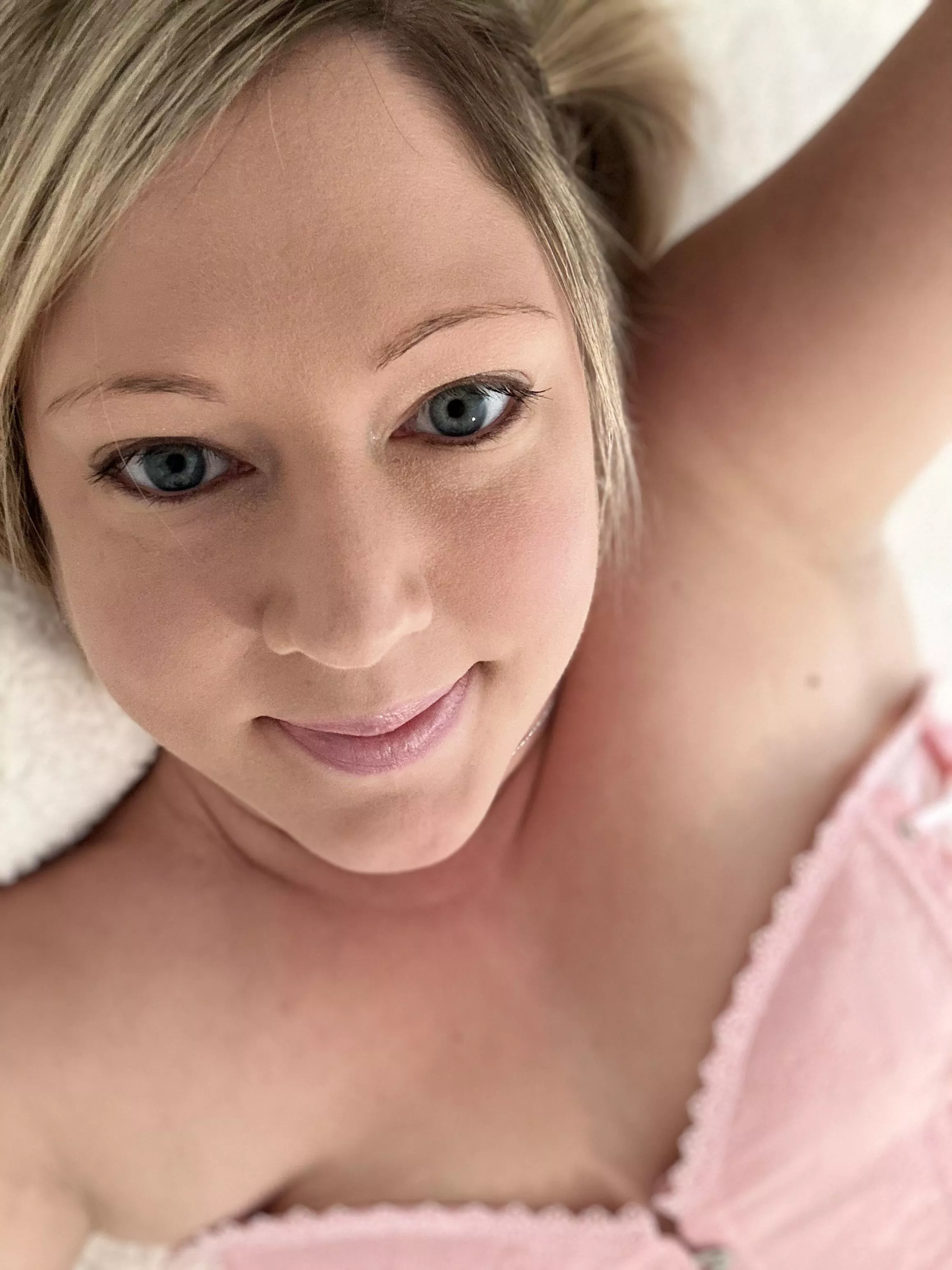 Happy Friday Eve 😍❤️😘 posted by AllyNicole917