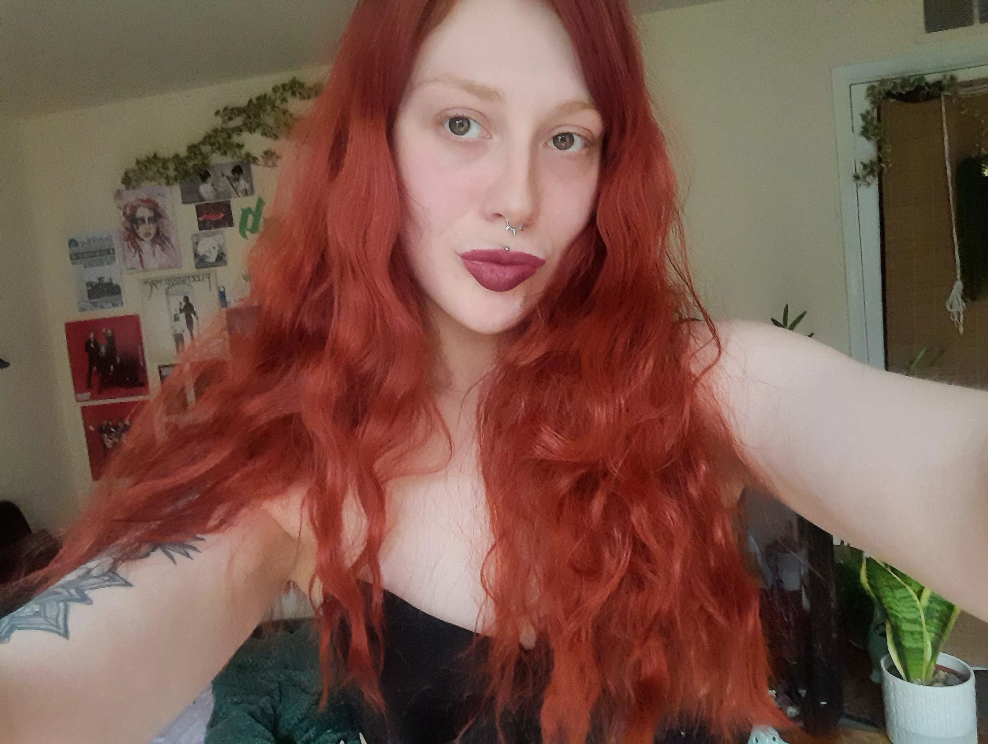 Happy Saturday everyone! Hope you're all doing something fun ❤️ posted by VioletRedX