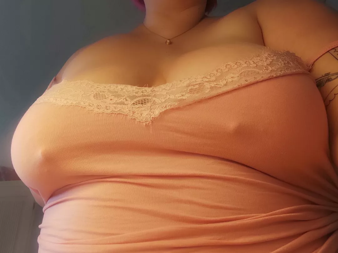 hi there🥰💖 posted by pretty_peach99