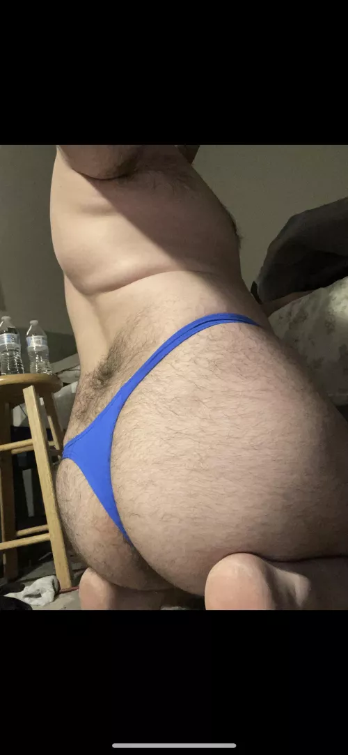 I like the angle and like the blue 🤣 by smoke699