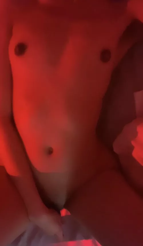 I need a older man to fuck my tiny body by SkinnyMinnie22