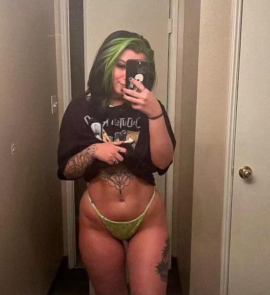 I want you to pull me closer to you 😘 posted by bigb00dyjoody