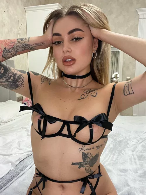 I will tell you all my secrets personally by Feral_berryy