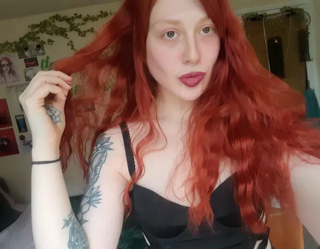 It's a big hair kinda day 🦁❤️ by VioletRedX