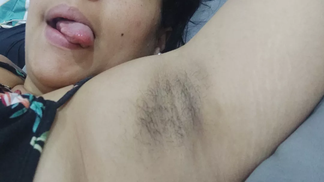 kiss my hairy armpits posted by isAnnykath