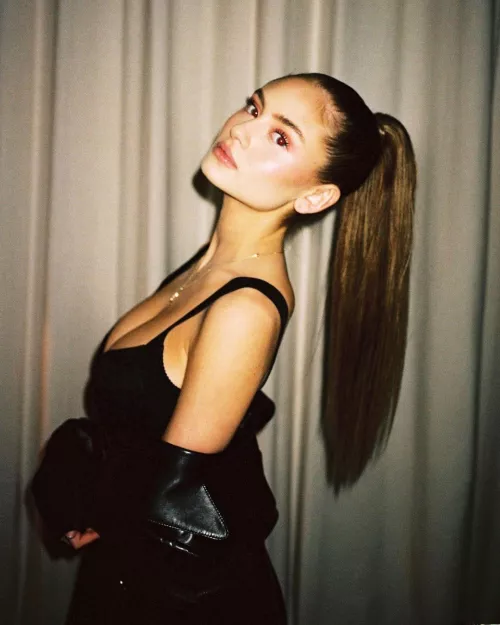 Leni Klum by Gerald-Jussieu