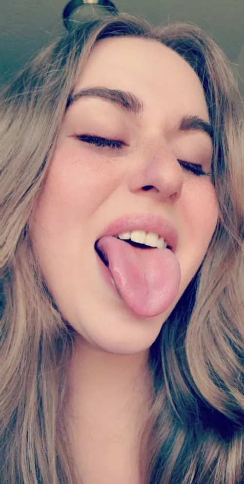 soft hrt femboy 💕 by femboyneonn