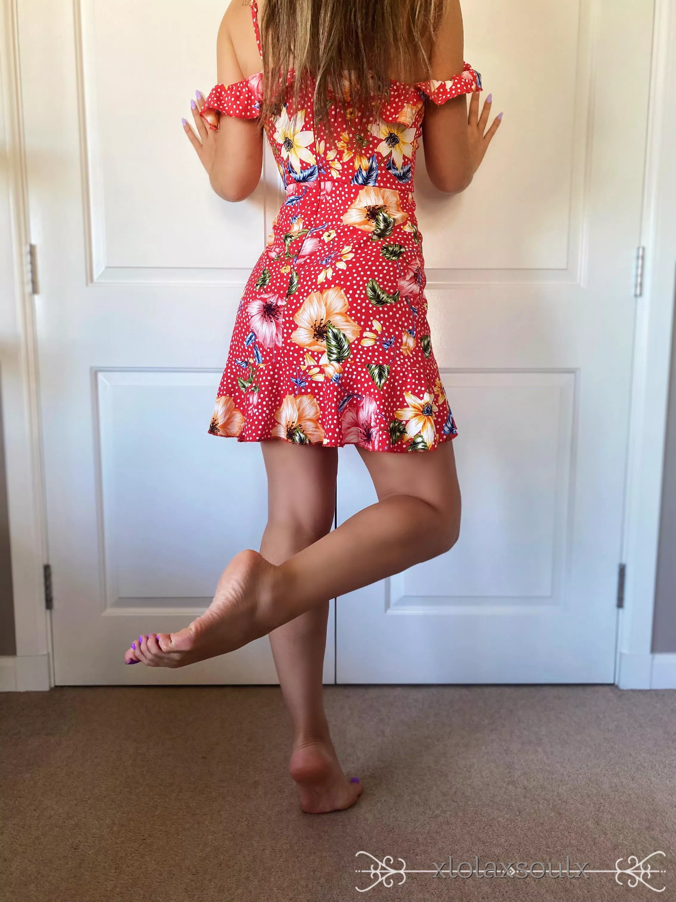 Stepping into the weekend 💋 posted by xlolaxsoulx