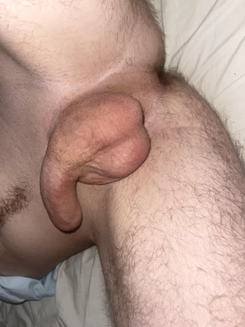 They feel so smooth by Hungkiwikid