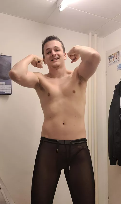 this is a game about seeing through. by rnw_ch