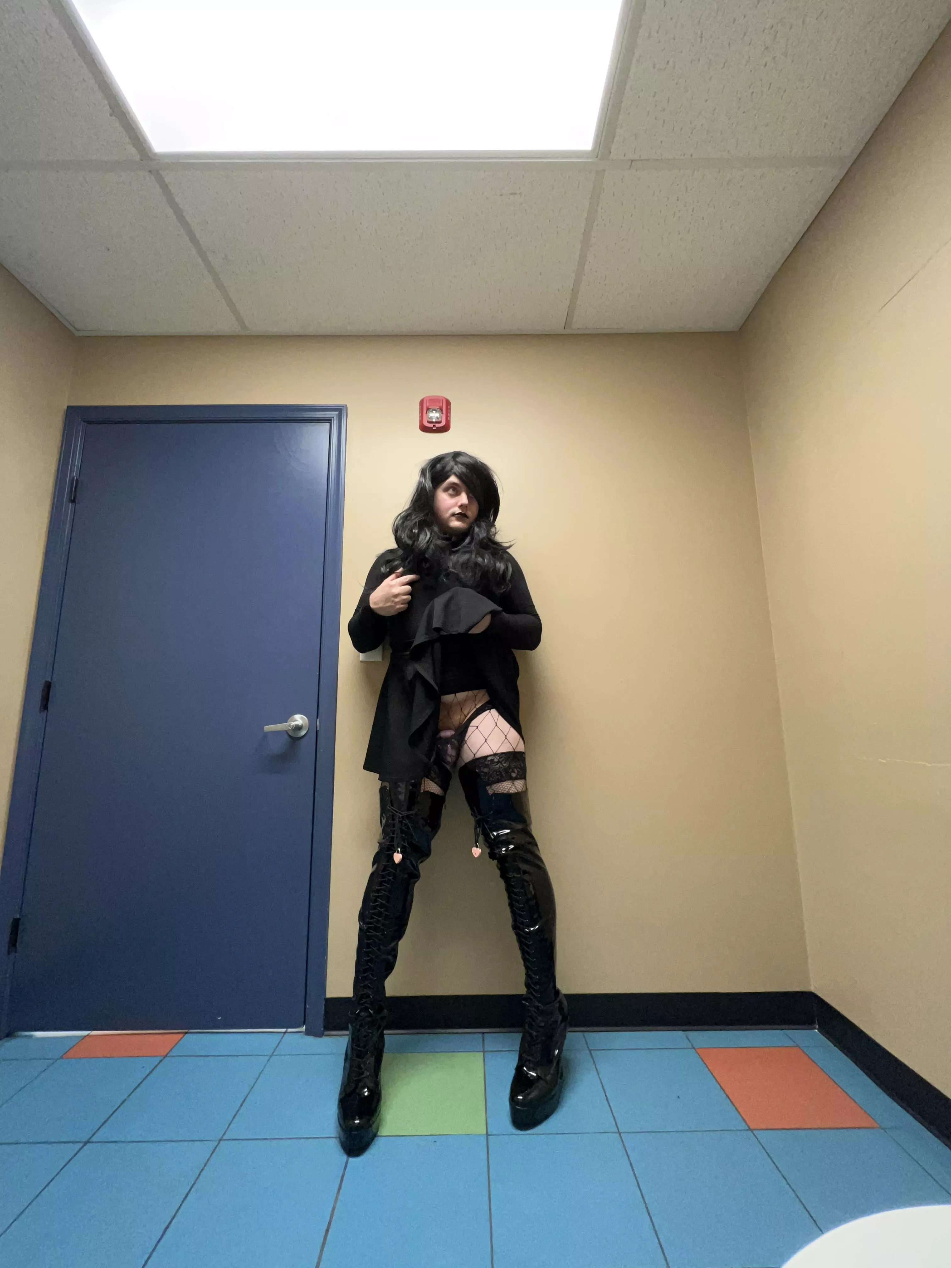 Thottie with a locked clitty posted by lilsissydolly