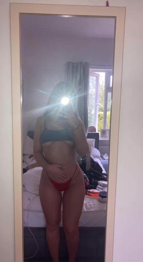 Under boob :) by BabyLibx