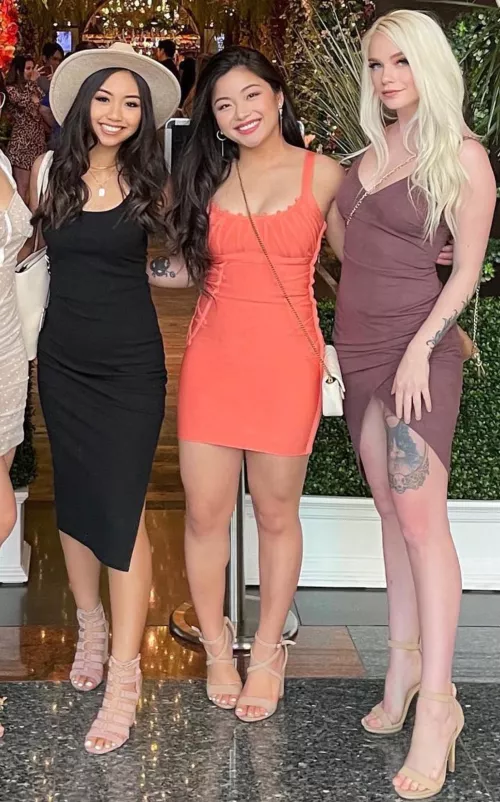 Vegas babes. by THJ_9876