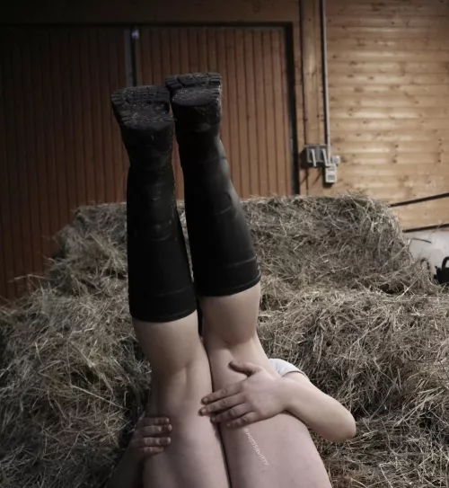 Whoops by Thesquitties