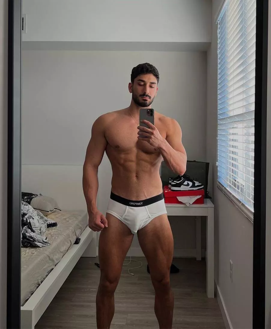 would you be submissive for me? posted by EthanShreds