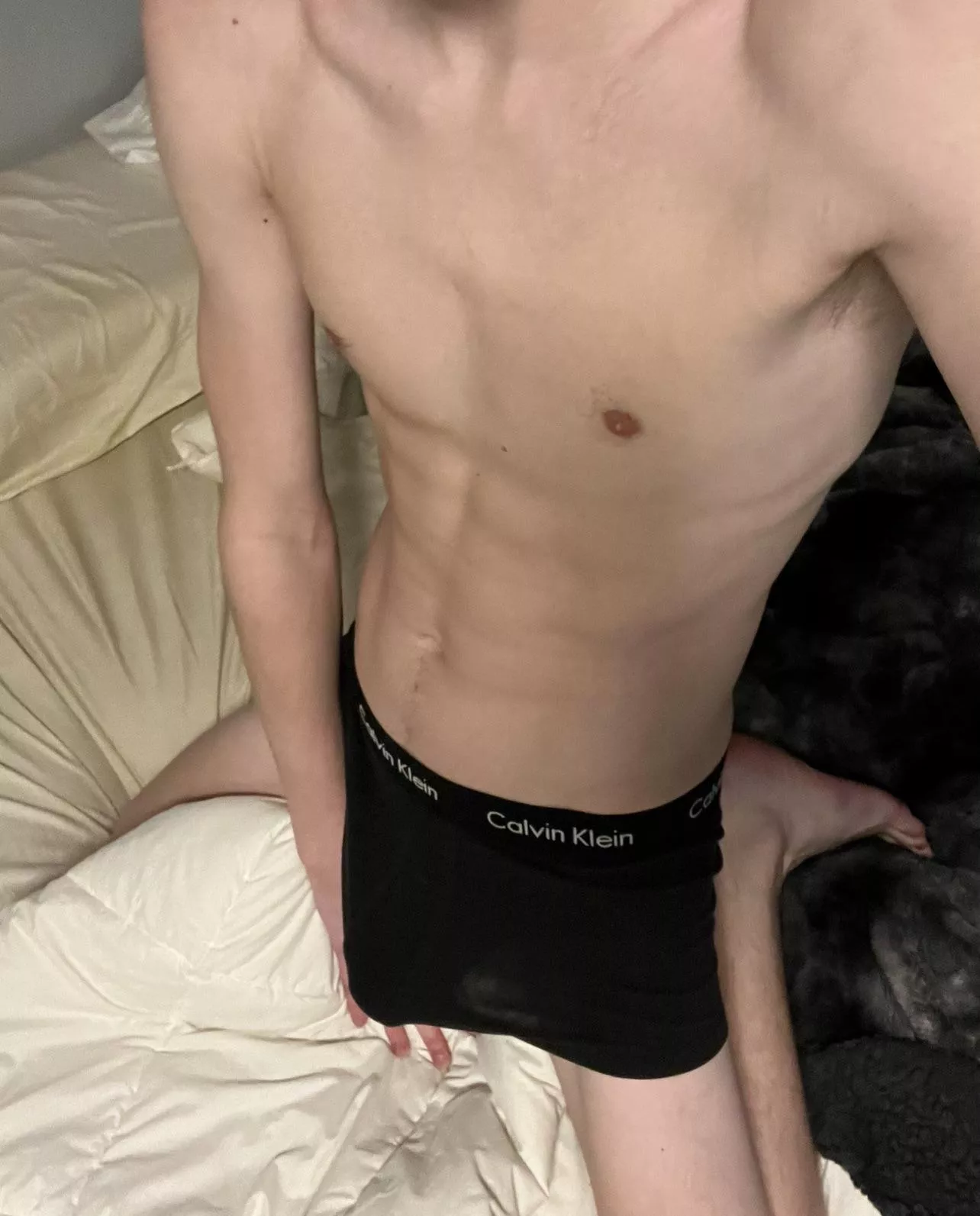 [18] dm me boys posted by britguy17