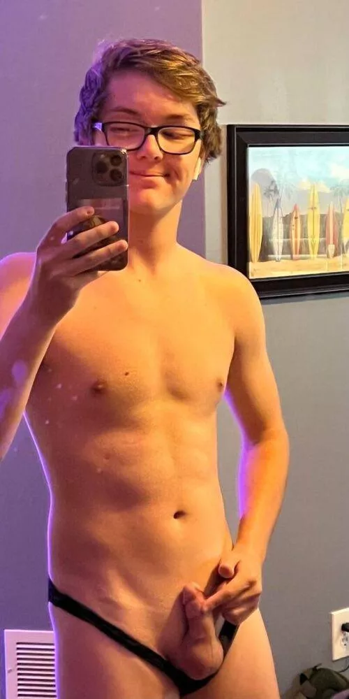 [18] submissive bottom looking for a cruel owner posted by Superb_Ad1721