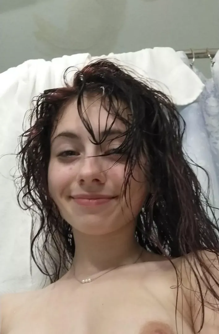 18F Hey by Tayraycontent69