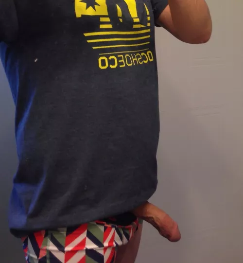 (44) Hanging out by hungish