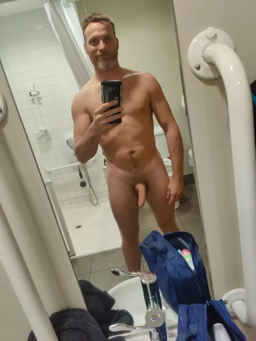 about to jump in the shower [39] [M] by yourstoplay2022