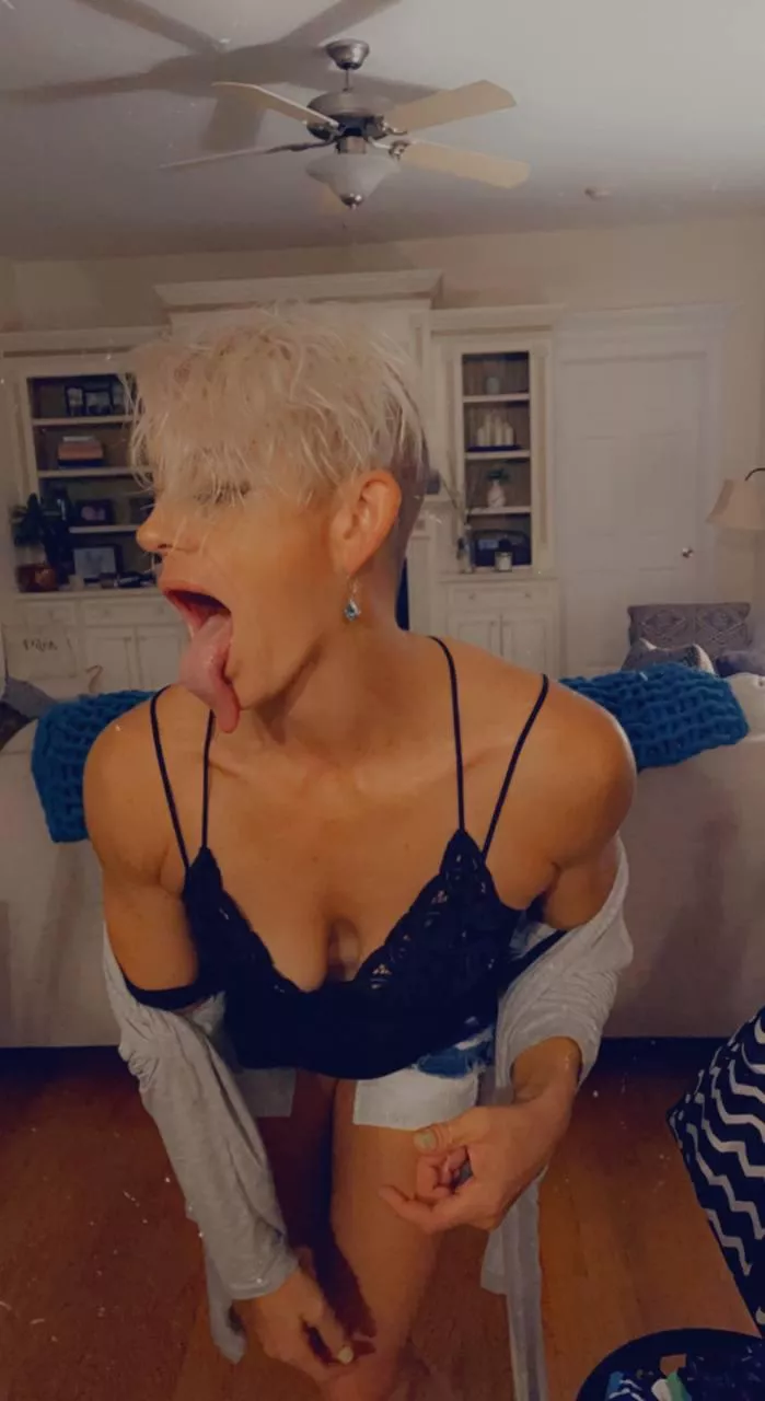 Aim here posted by SashaSins555