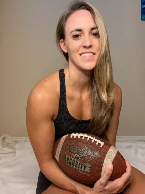 Almost game time [f] by BikiniSquats