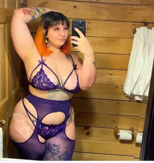 anyone able to identify this model please? there's a watermark on her leg but I've had no luck working it out. by guardianofsouls