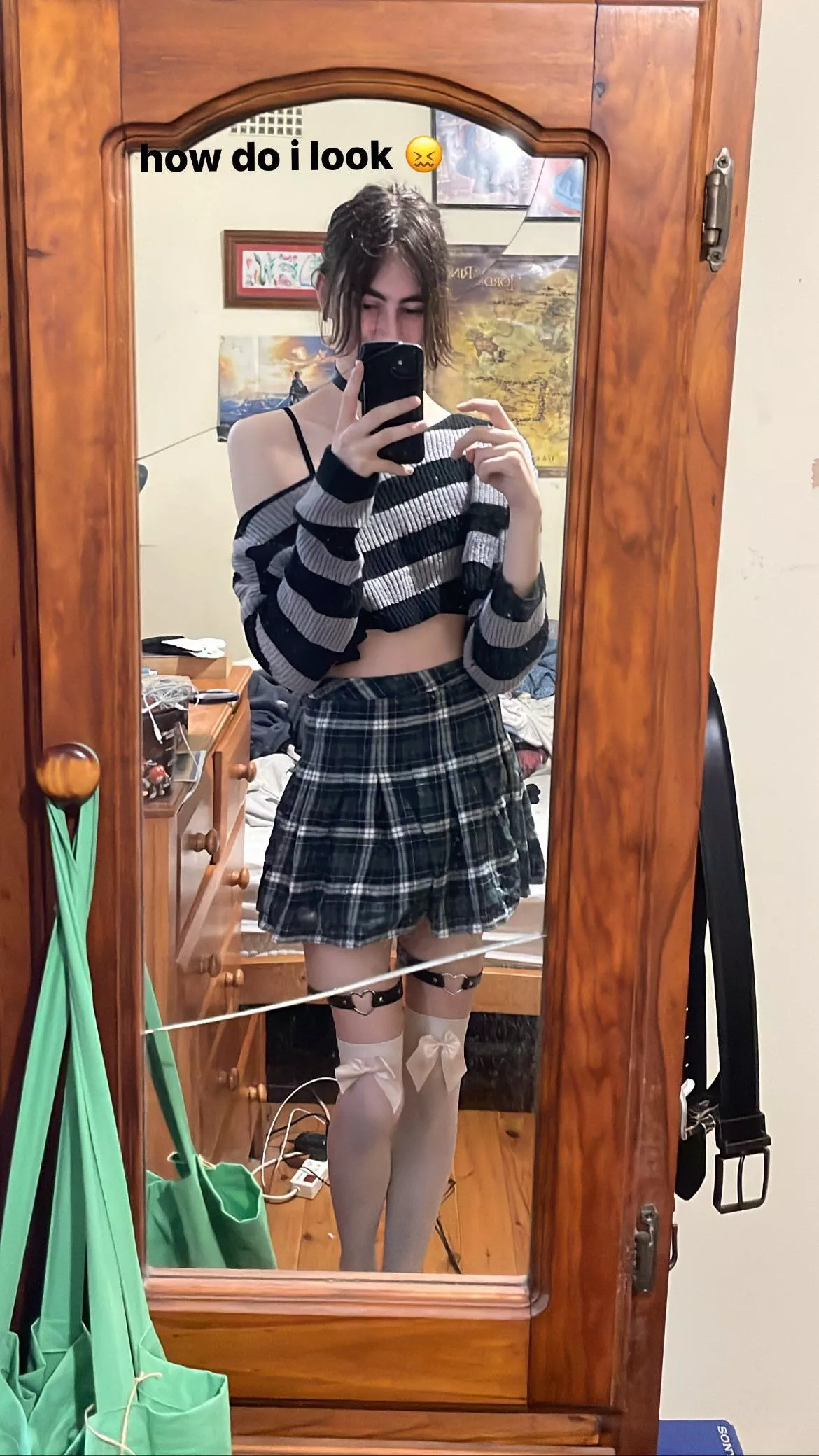 anyone want a kiss 😖 posted by femmestofboys