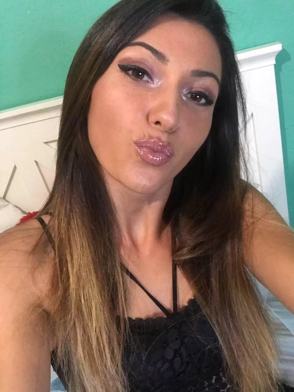 Baby bimbo in training posted by purpleangelof